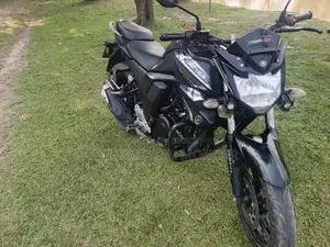 ইয়ামাহা এফজেডএস ভি২ . ২০২১