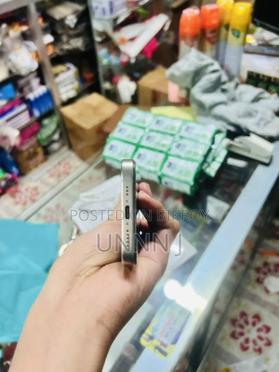 Apple iPhone 15 Pro . (Used)