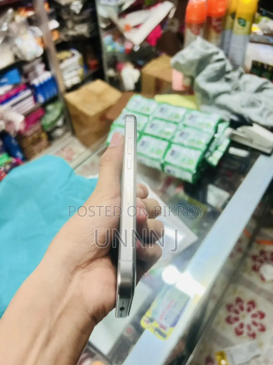 Apple iPhone 15 Pro . (Used)
