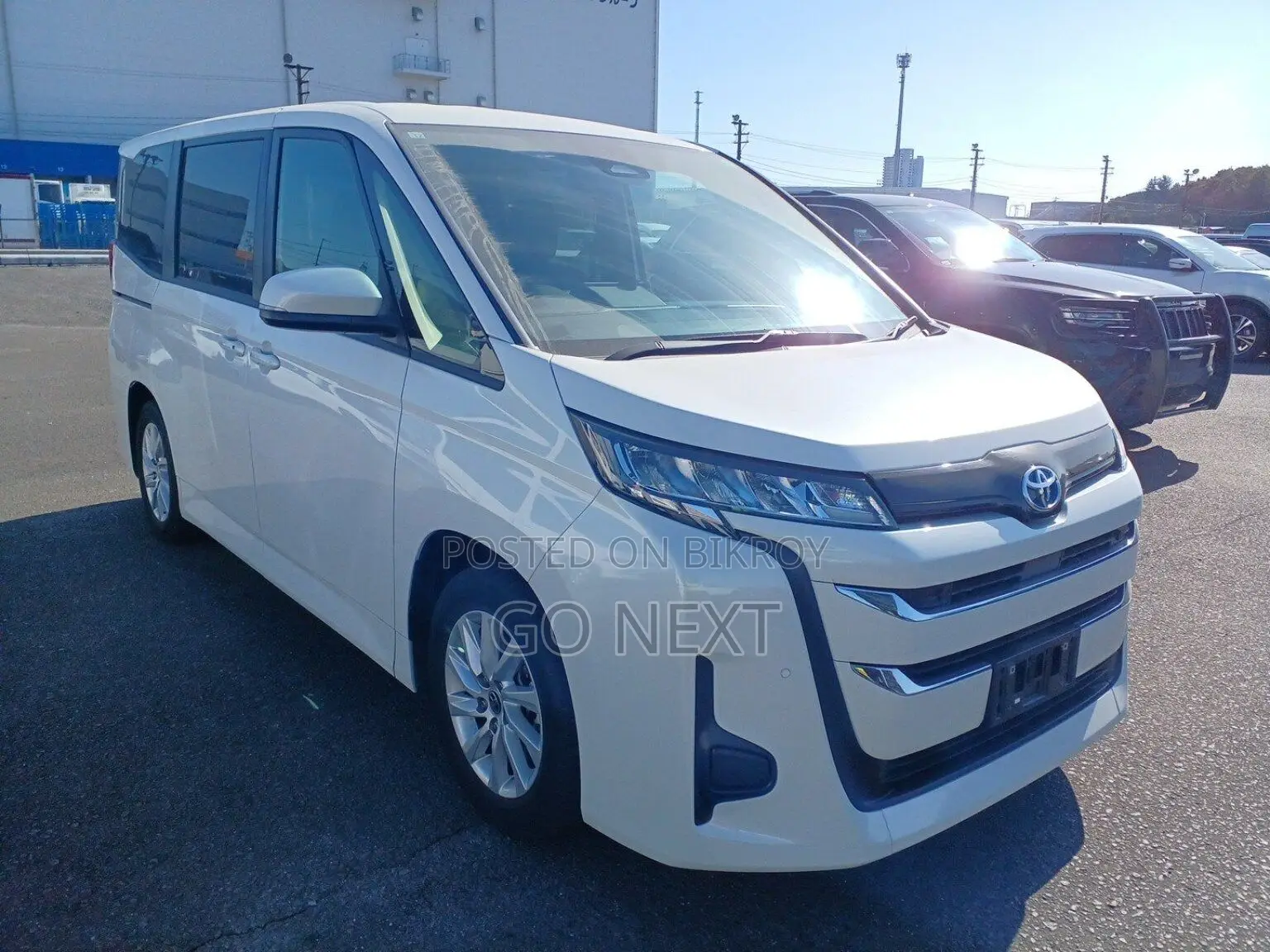 Toyota Noah G Hybrid 2022