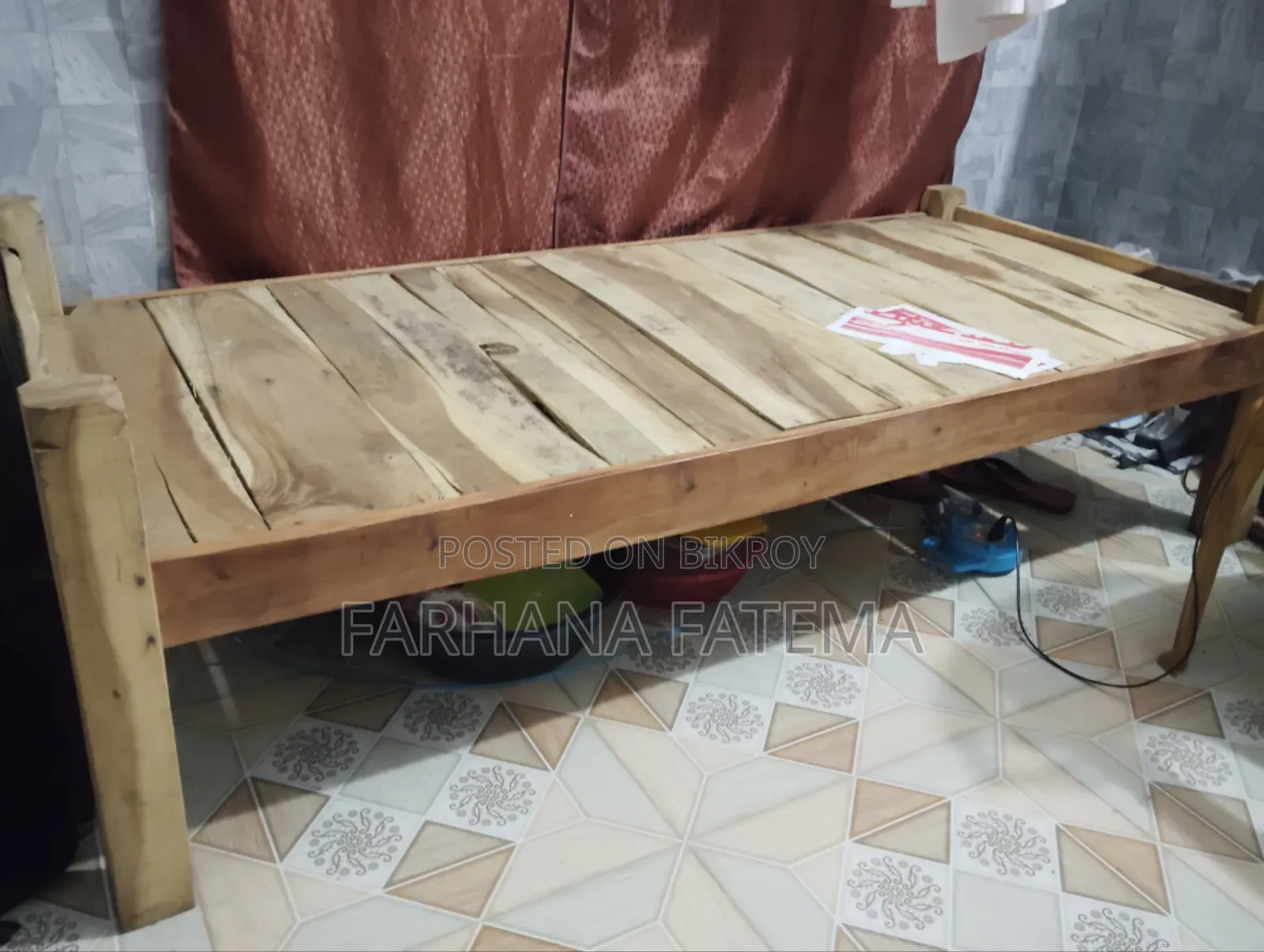 কাঠের স্টুডেন্ট বেড