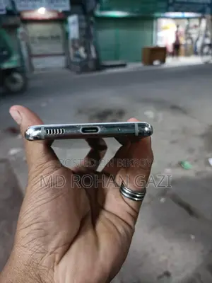 Samsung Galaxy SC-51A (Used)