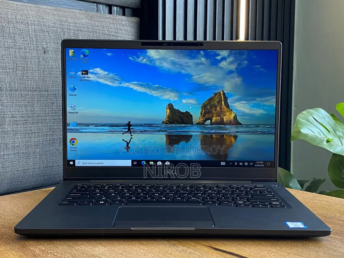Dell Latitude 7300. Intel Core i5-8th Gen.Ram DDR4 8GB ,SSD nvme 256GB.