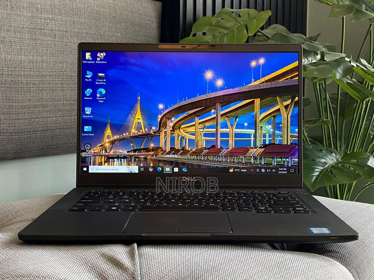 Dell Latitude 7300. Intel Core i5-8th Gen.Ram DDR4 8GB ,SSD nvme 256GB.