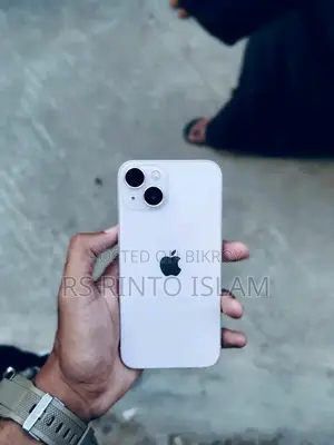 Apple iPhone 13 (Used)