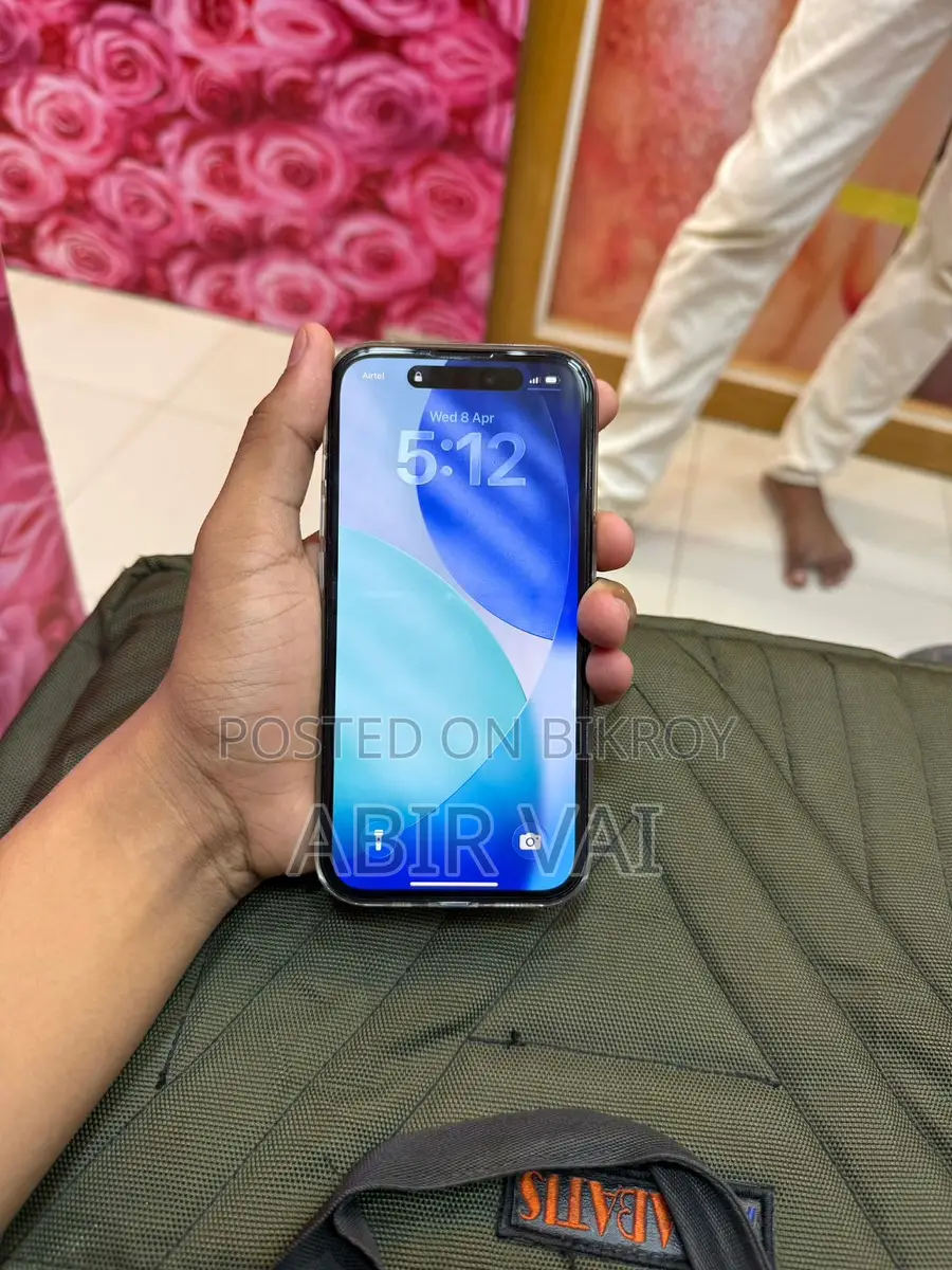 Apple iPhone 15 (Used)