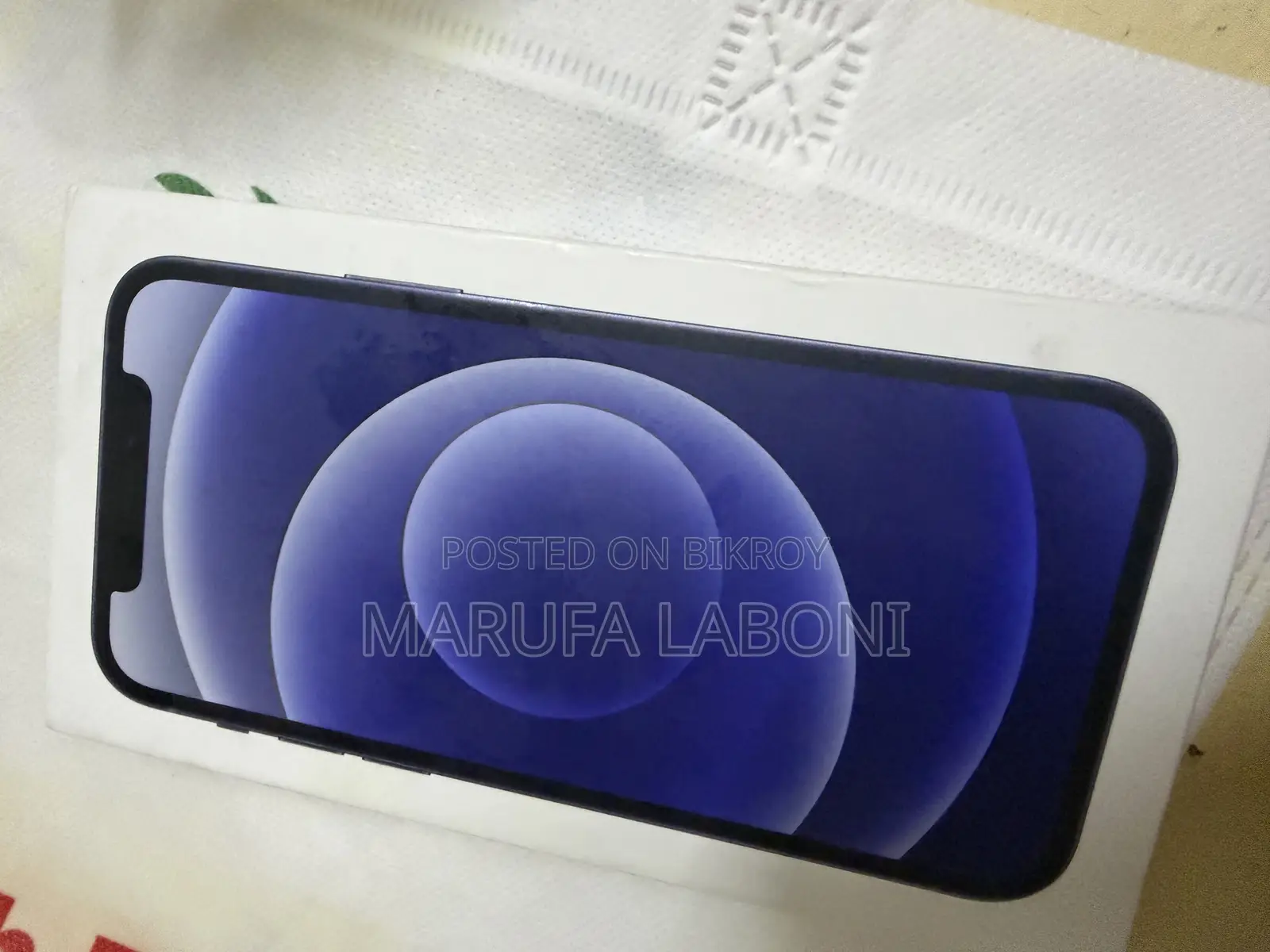 Apple iPhone 12 (Used)