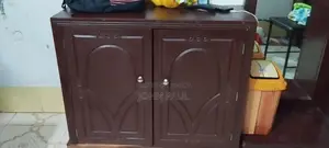 রোড সিরিস কাঠের টিভি রাখার বক্স