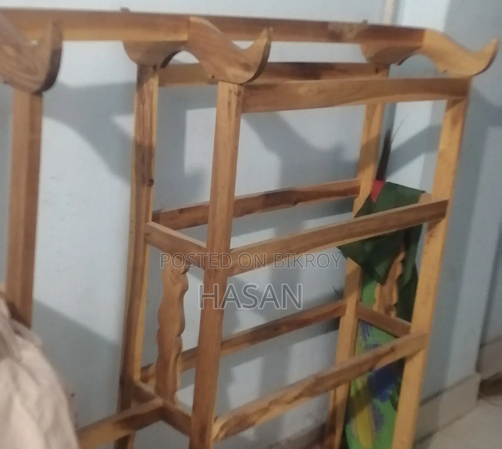 আলনা বিক্রি করা হবে
