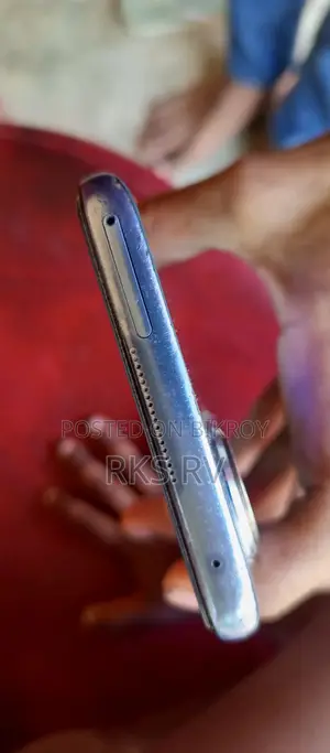Huawei Nova 9 SE 8 128 (Used)