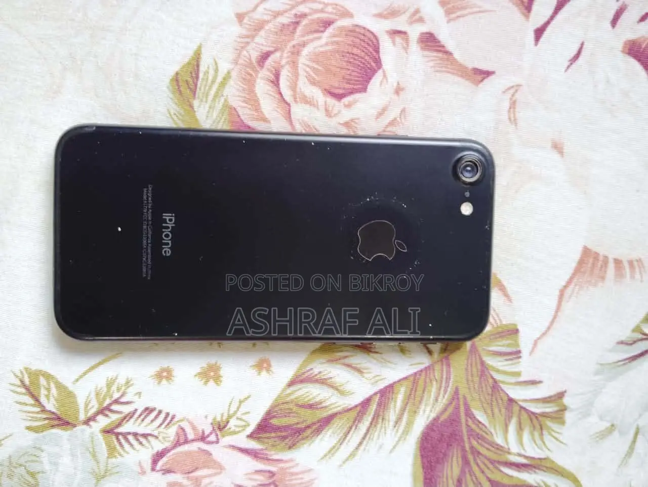 Apple iPhone 7 (Used)