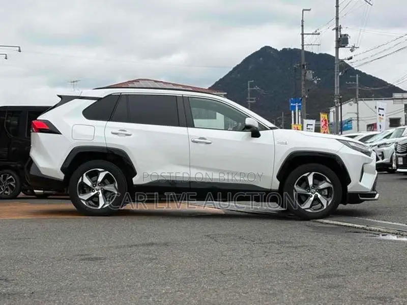 Toyota RAV4 PHEV G 2021