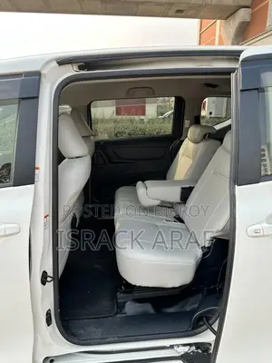 Toyota Sienta 1.5 FWD 2020 Pearl