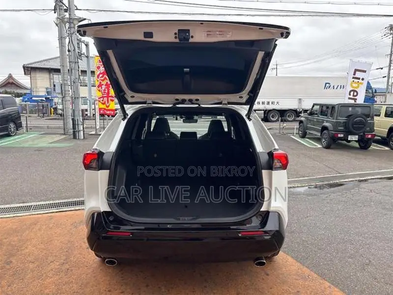 Toyota RAV4 PHEV G 2021