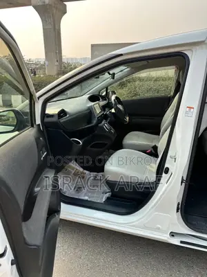 Toyota Sienta 1.5 FWD 2020 Pearl