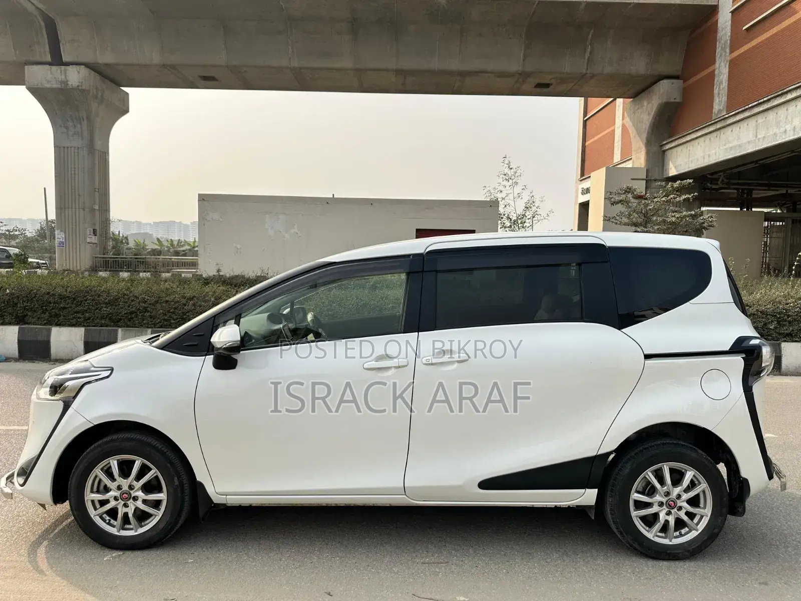 Toyota Sienta 1.5 FWD 2020 Pearl