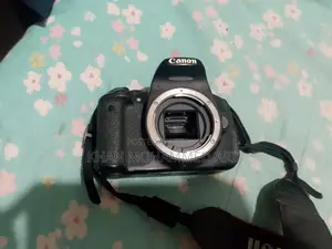 Canon 700d Dslr Camera Sell With Kit Lens