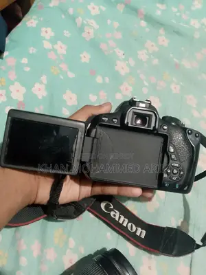 Canon 700d Dslr Camera Sell With Kit Lens