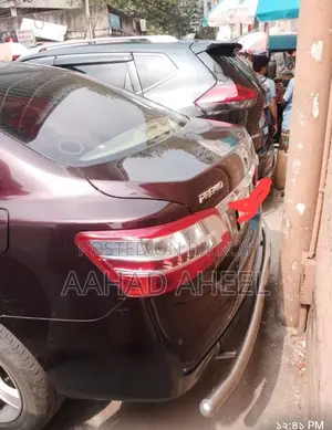 Toyota Premio 2013 Maroon