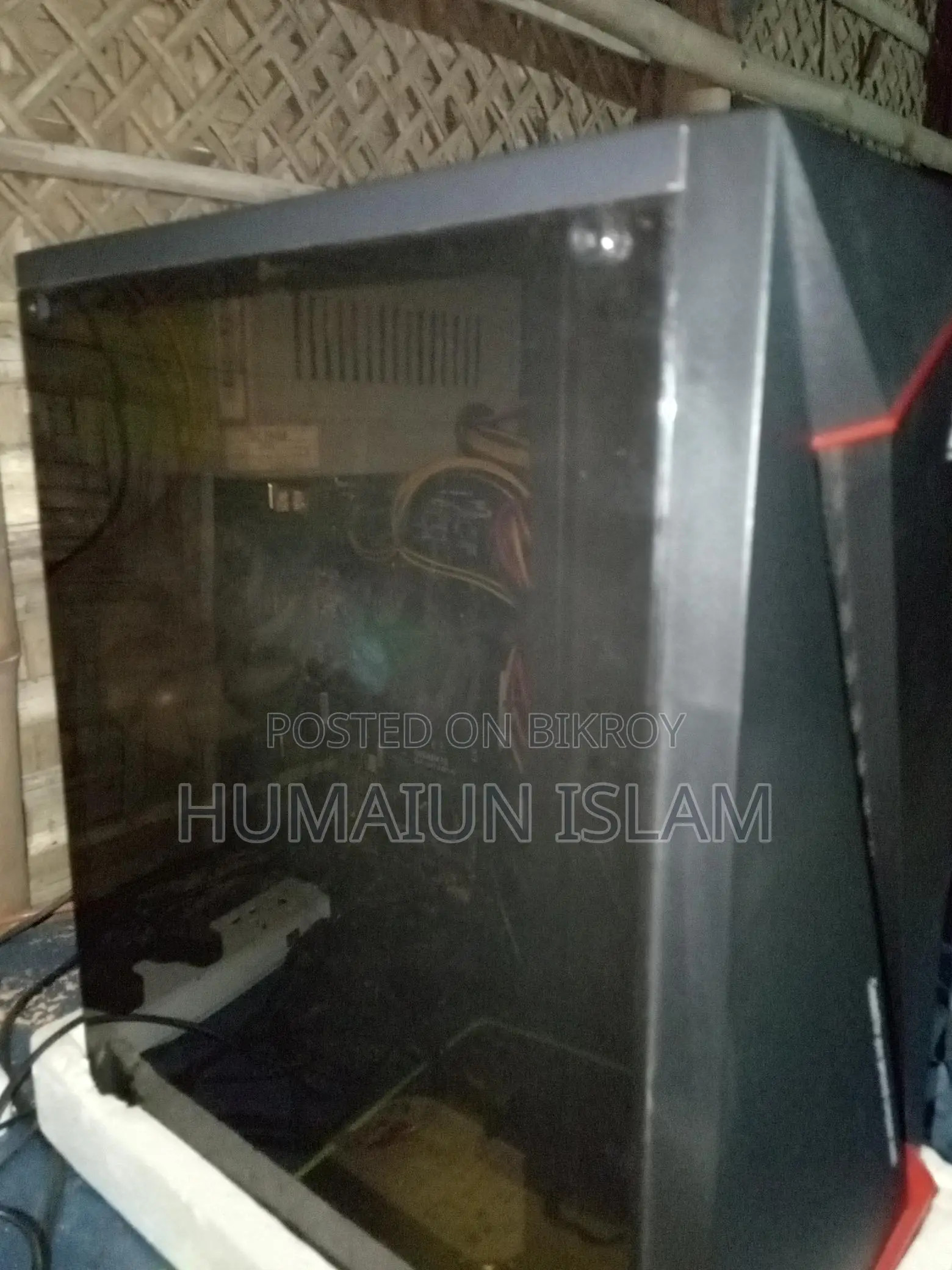 খুব সুন্দর কম্পিউটার একদম ফ্রেশ