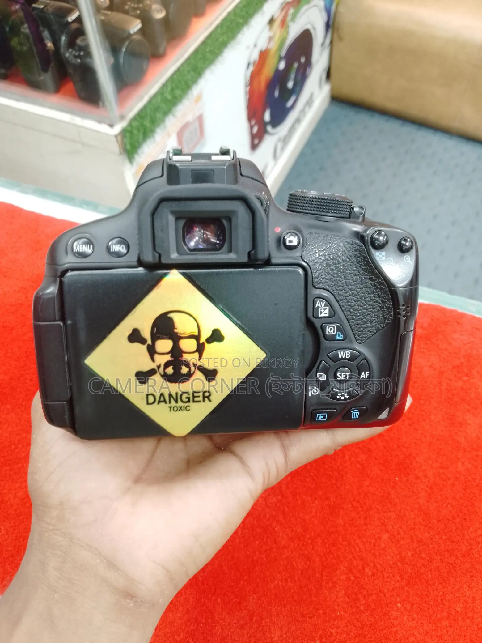 Canon 700D & 18-55mm IS lens
