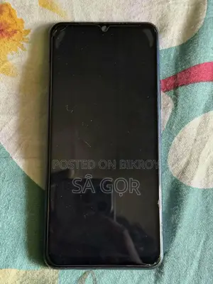 Vivo V21e (Used)