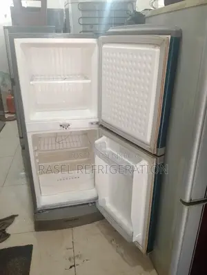 9 CFT walton ফিরিজ বিক্রি করা হবে