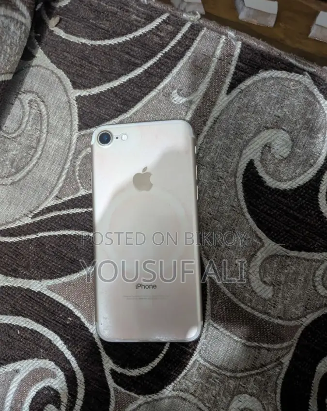 Apple iPhone 7 ` (Used)