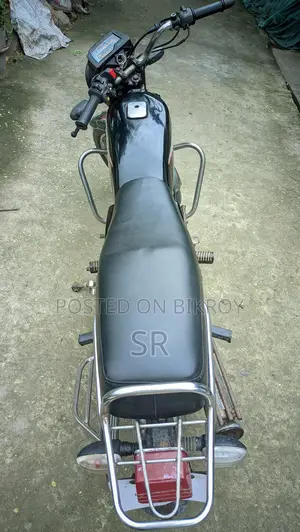Bajaj Champion 2001