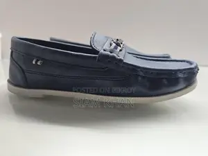 বে লোফার একদম নতুন