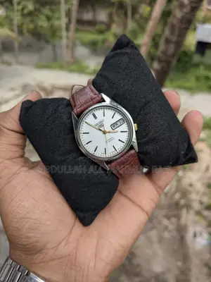 SEIKO 5