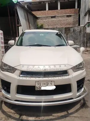 Mitsubishi Outlander Roadest 2010