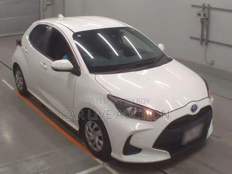 Toyota Yaris Hybrid X 2022