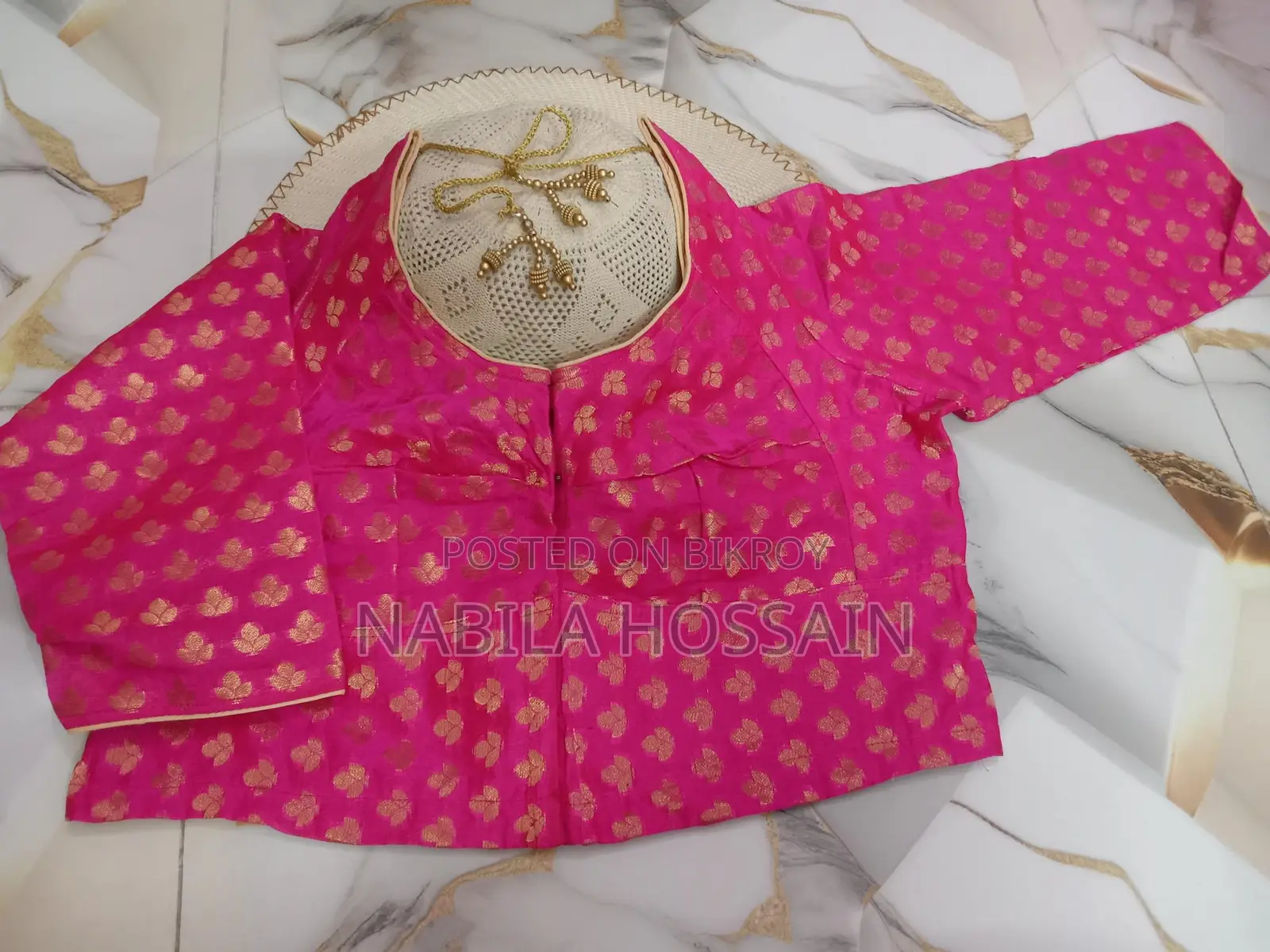 Ready-made blouses, size 40-42