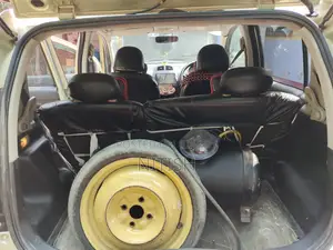 Toyota Passo 2004 Beige