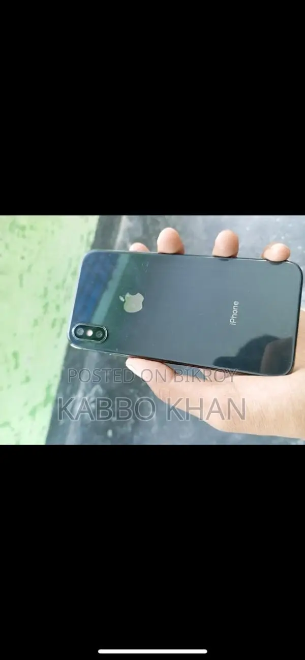 Apple iPhone XS (Used)