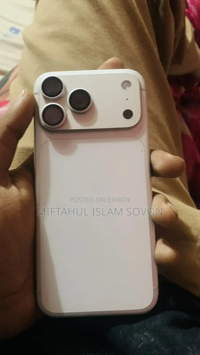 Apple iPhone 17 Pro Max . (Used)