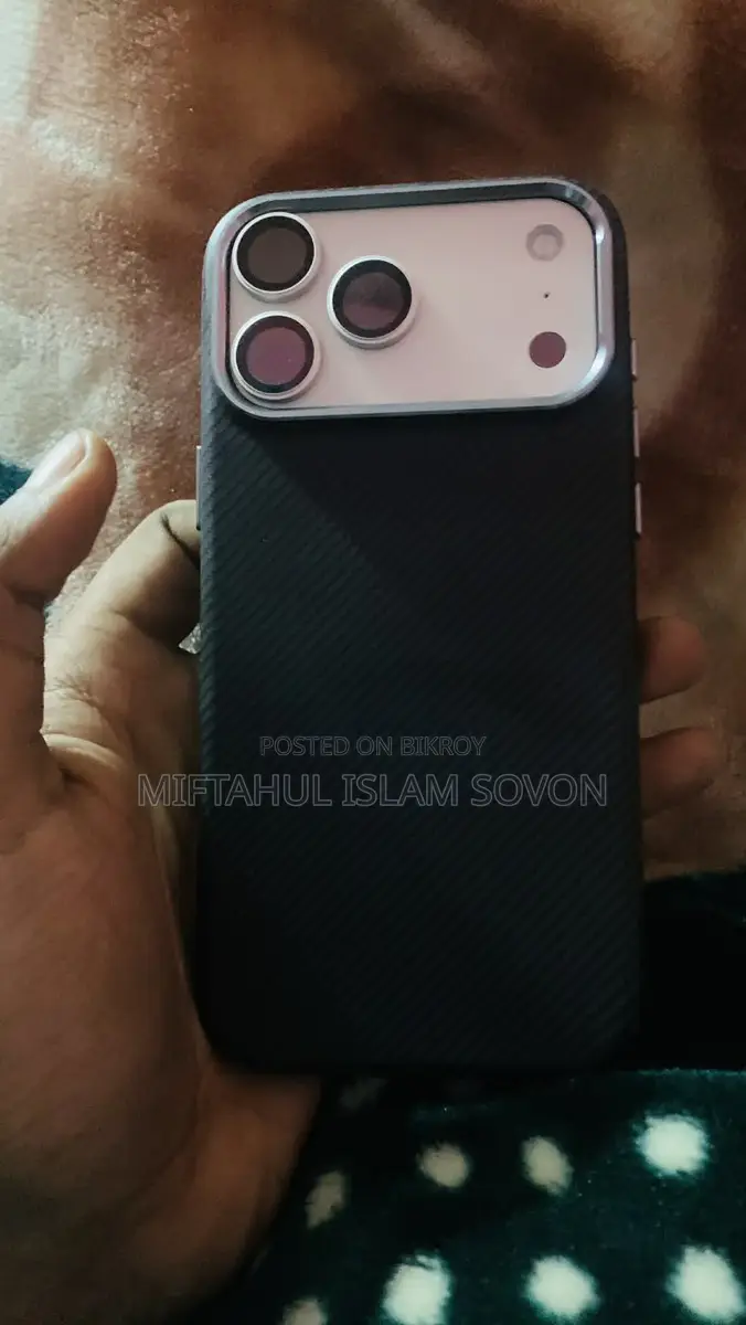 Apple iPhone 17 Pro Max . (Used)