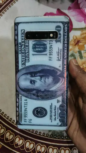 Samsung Galaxy S10 Plus . (Used)