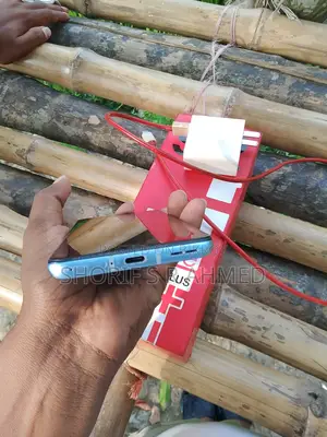 OnePlus 9R 8/256 (Used)