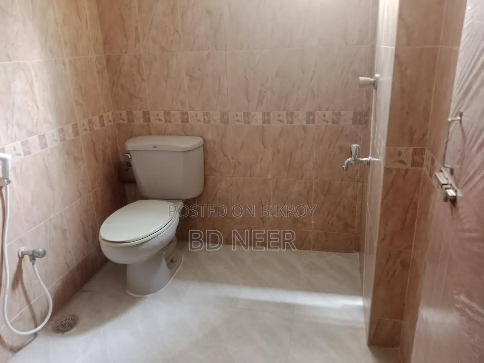 Lake view 3 Bed room apt rent in Gulshan 2