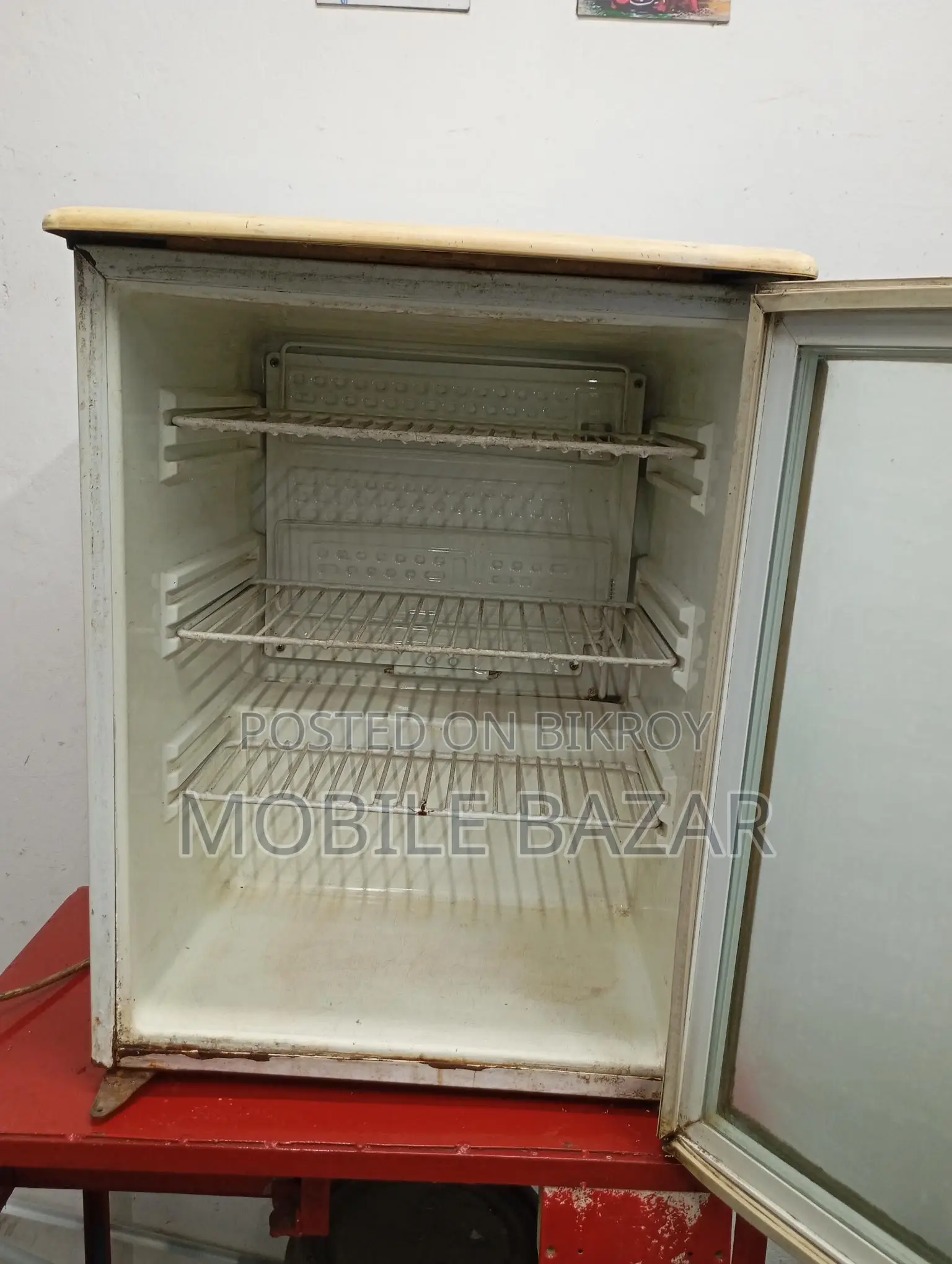 Refrigerator