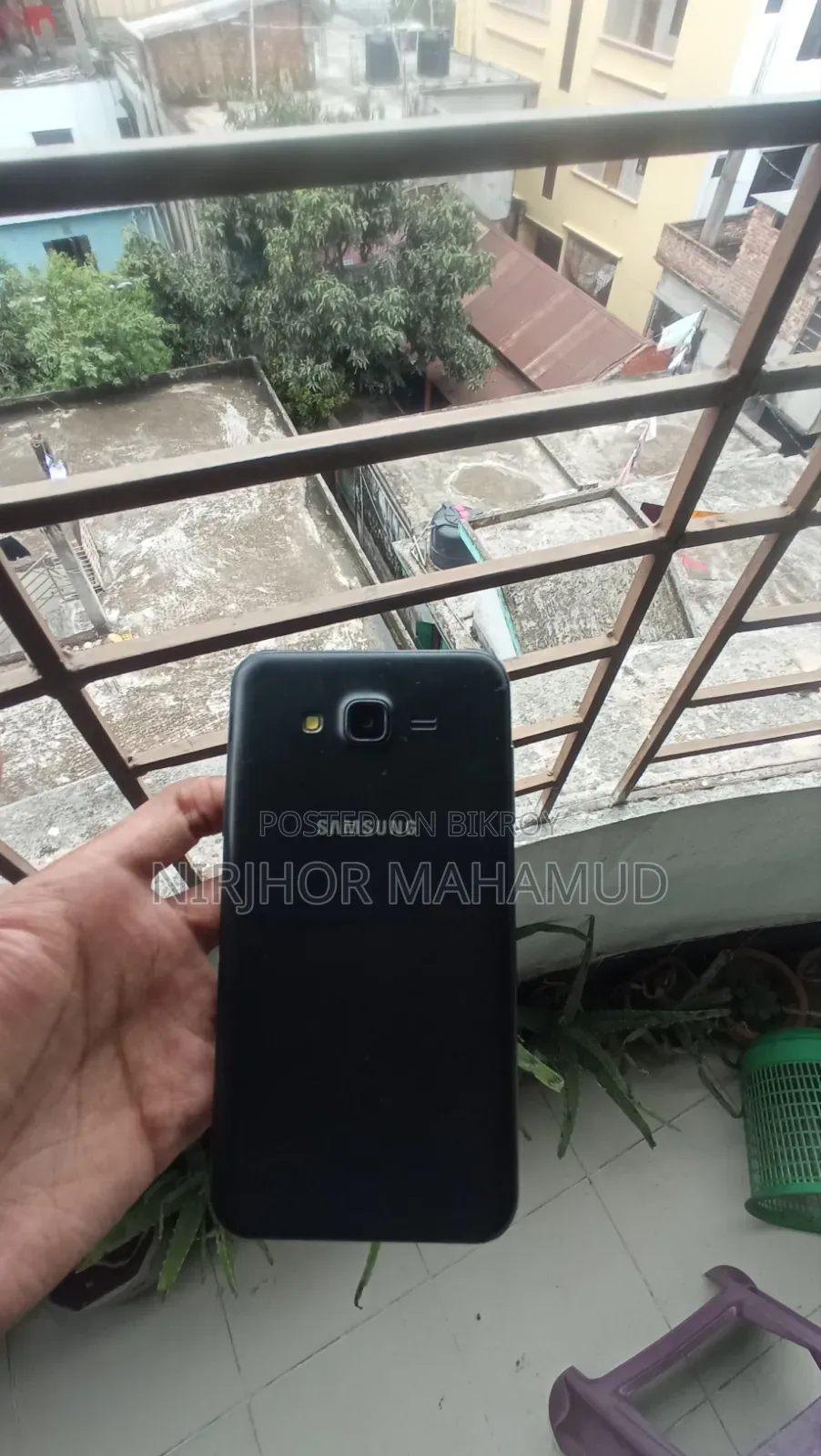 Samsung Galaxy J7 16 GB Black