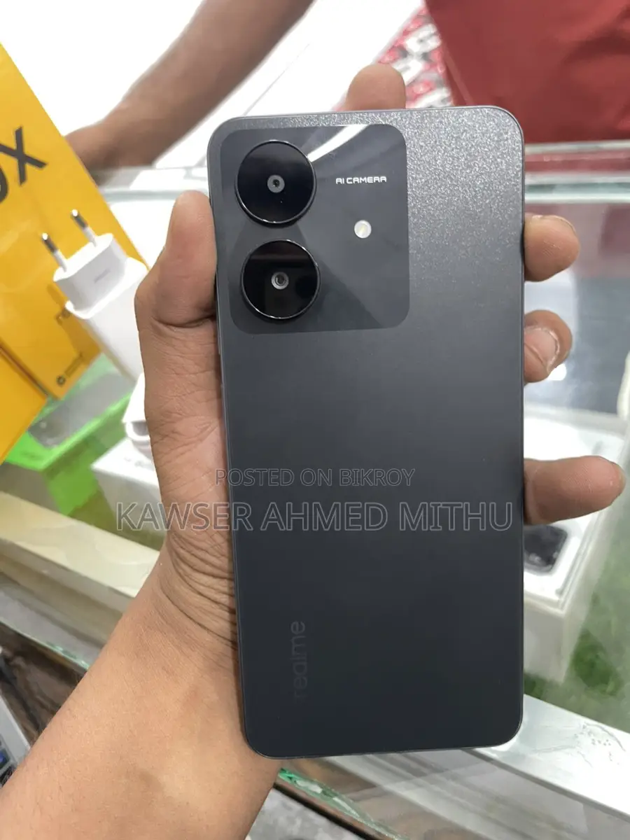 Realme (Used)