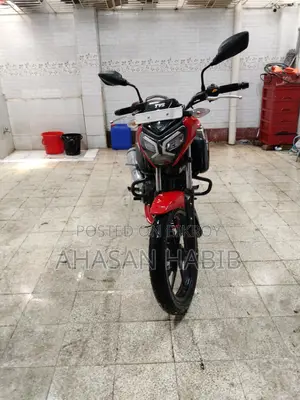TVS Raider 125 Red 2023