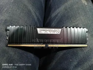 RAM DDR4 Vengeance 8GB, 3200MHz. Full Fresh Condition