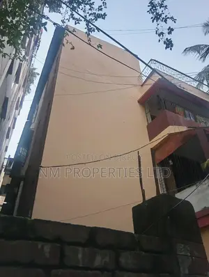 ৪ তলা বাড়ি বিক্রয়, বারক মোল্লা মোড়, মনিপুর। মনিপুর স্কুলের কাছে