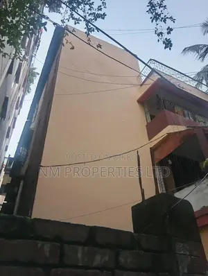 ৪ তলা বাড়ি বিক্রয়, বারক মোল্লা মোড়, মনিপুর। মনিপুর স্কুলের কাছে