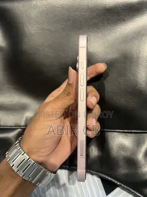 Apple iPhone 15 (Used)