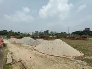 4bdrm Apartment in Land Share, Basundhara for Sale